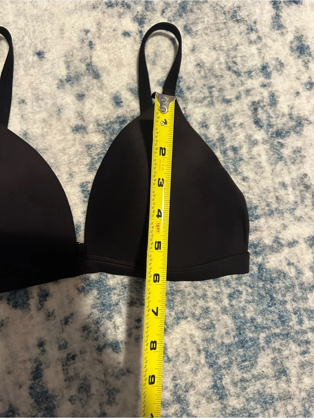 lululemon athletica • Black Wireless Light-Support Bra • 8 - Picture 7 of 8